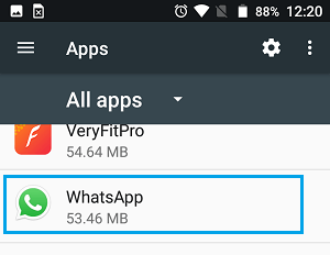 WhatsApp на экране всех приложений телефона Android