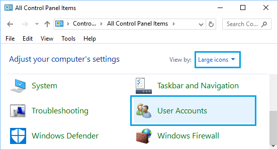 Параметр «Учетные записи пользователей» на экране панели управления Windows 10